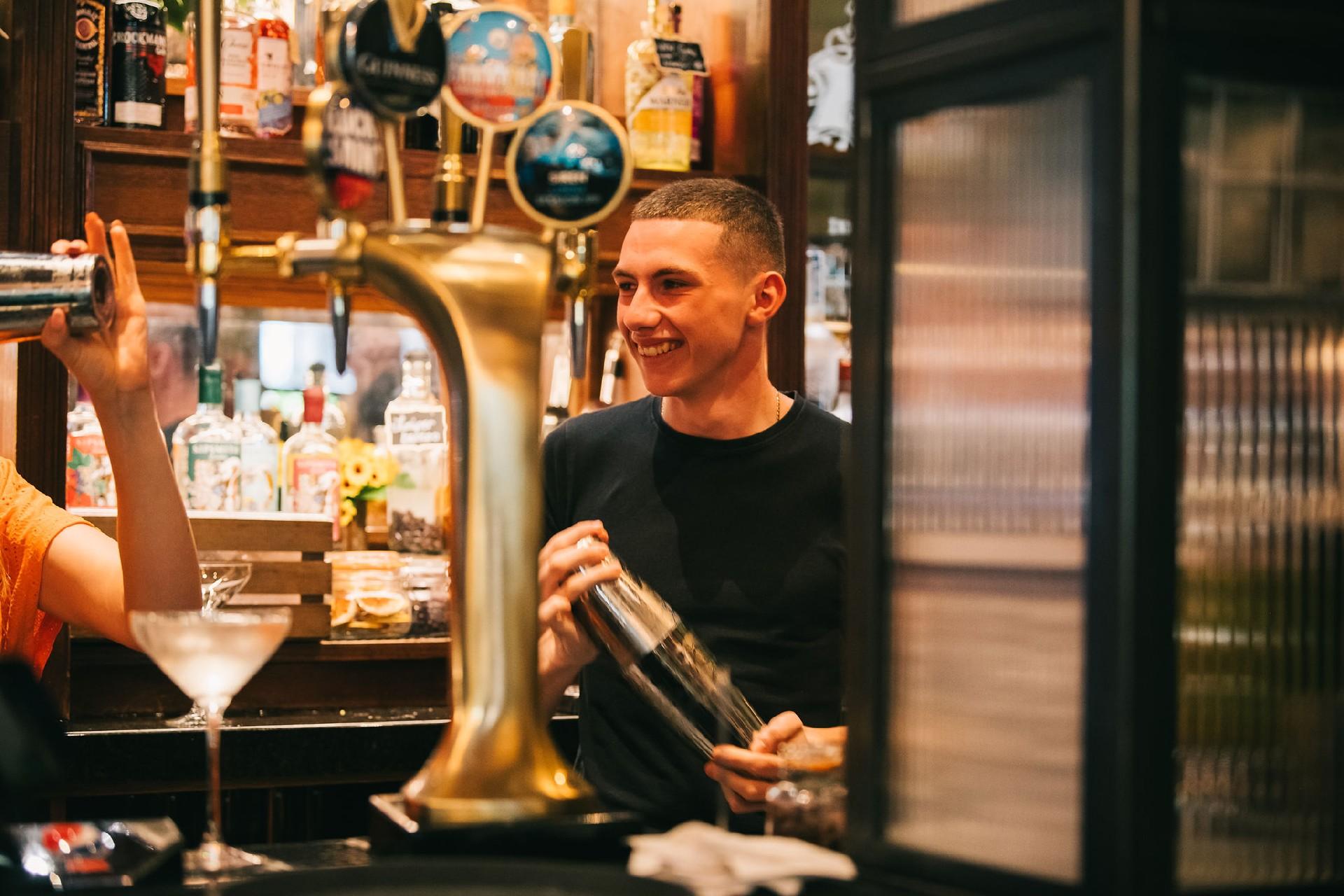 The Hung, Drawn & Quartered Fuller's Pub and Restaurant in Tower Hill